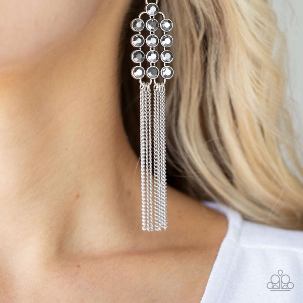 Tasteful Tassel - Silver